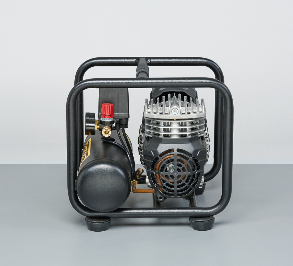 Kompresor bezolejowy NUAIR B4BA304NUA SIL AIR 244/6 - obrazek 5