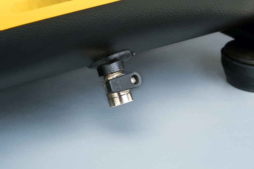 Kompresor bezolejowy NUAIR B4BA304NUA SIL AIR 244/6 - obrazek 3